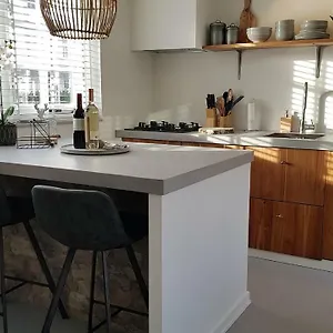 Intika House Ferienhaus